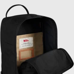 Fjallraven Sac à Dos Fjällräven Kånken No. 2 Laptop 15 Inch Black 13 Fjallraven Sac à Dos Fjällräven Kånken No. 2 Laptop 15 Inch Black -Fjallraven 3 Kanken No 2 Laptop 15 Black 23568 550 F DETAIL FJR