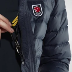 Veste Fjallraven Women Expedition Pack Down Hoodie Deep Forest -Fjallraven 4 Expedition Pack Down Hoodie W 86122 560 F DETAIL FJR