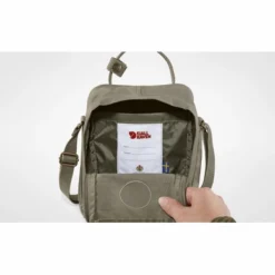 Sac à Bandoulière Fjallraven Kanken Sling Royal Purple 15 Sac à Bandoulière Fjallraven Kanken Sling Royal Purple -Fjallraven 7 F23797 FW19 fvrd kanken sling fjaellraeven 21 2
