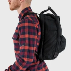 Fjallraven Sac à Dos Fjällräven Kånken No. 2 Laptop 15 Inch Black 17 Fjallraven Sac à Dos Fjällräven Kånken No. 2 Laptop 15 Inch Black -Fjallraven 7 Kanken No 2 Laptop 15 Black 23568 550 E MODEL FJR
