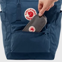 Fjallraven Sac à Dos Fjällräven Kånken Totepack Desert Brown -Fjallraven 9 Kanken Totepack 23710 560 J DETAIL FJR