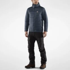 Veste Fjallraven Men Expedition Latt Hoodie UN Blue 13 Veste Fjallraven Men Expedition Latt Hoodie UN Blue -Fjallraven Expedition Latt Hoodie M 86119 560 C MODEL FJR