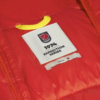 Fjallraven Veste Fjällräven Men Expedition Pack Down Hoodie True Red 10 Fjallraven Veste Fjällräven Men Expedition Pack Down Hoodie True Red – Image 8