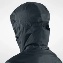 Veste Fjallraven Men High Coast Hydratic Jacket True Red 17 Veste Fjallraven Men High Coast Hydratic Jacket True Red -Fjallraven High Coast Hydratic Jacket M 87350 560 G DETAIL FJR 1