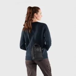 Fjallraven Sac à Bandoulière Fjällräven Kånken No. 2 Sling Black -Fjallraven Kanken No 2 Black Sling 23799 550 D MODEL FJR