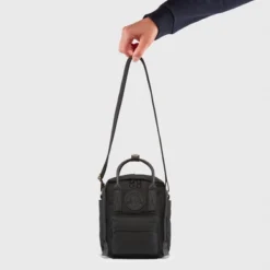 Fjallraven Sac à Bandoulière Fjällräven Kånken No. 2 Sling Black -Fjallraven Kanken No 2 Black Sling 23799 550 L DETAIL FJR