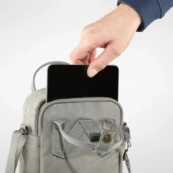 Fjallraven Sac à Bandoulière Fjällräven Kånken Re-Wool Sling Granite Grey 26 Fjallraven Sac à Bandoulière Fjällräven Kånken Re-Wool Sling Granite Grey -Fjallraven Kanken Rewool Sling 23329 027 J DETAIL FJR