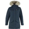Veste Fjallraven Women Nuuk Parka Dark Navy 22 1 Veste Fjallraven Women Nuuk Parka Dark Navy 22 -Fjallraven Nuuk Parka W 86369 555 A MAIN FJR