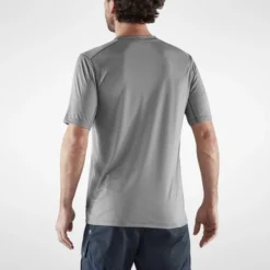 T-Shirt Fjallraven Man Abisko Day Hike SS Shark Grey -Fjallraven abisko day hike ss m 87197 016 d model fjr