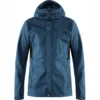 Veste Fjallraven Men Kaipak Jacket Uncle Blue Dark Grey 2 Veste Fjallraven Men Kaipak Jacket Uncle Blue Dark Grey -Fjallraven kaipak jacket m 81166 520 030 a main fjr