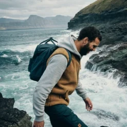 Pull Fjallraven Men Fjallraven Logo Hoodie Grey-Melange 19 Pull Fjallraven Men Fjallraven Logo Hoodie Grey-Melange -Fjallraven square Mood FW22 DanielBlom Midlayers 9563 EXP 2025 08 01